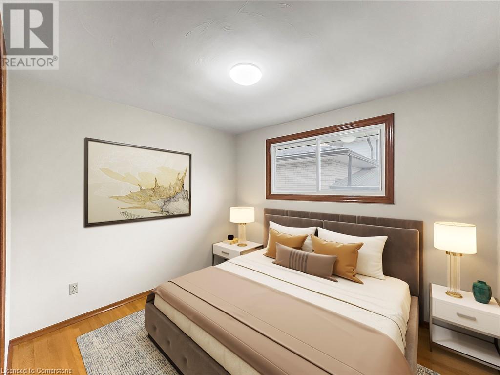 Photo 10 of 122 Glen Forest Drive, Hamilton ON