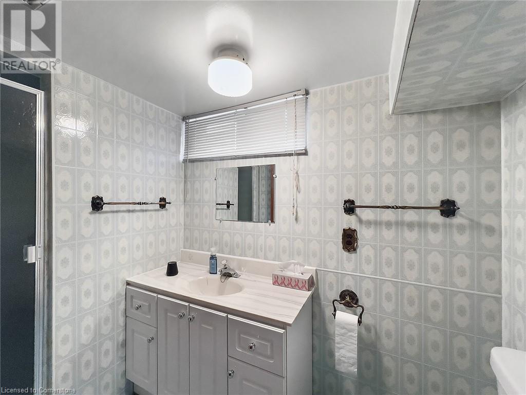 Photo 23 of 122 Glen Forest Drive, Hamilton ON