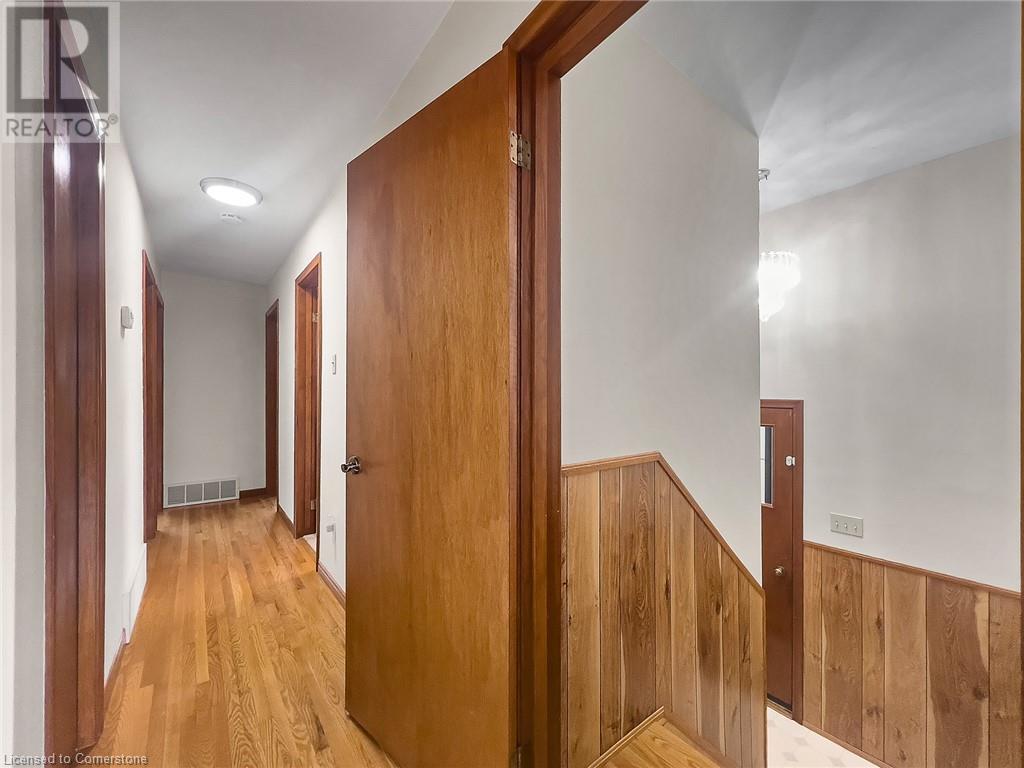 Photo 20 of 122 Glen Forest Drive, Hamilton ON