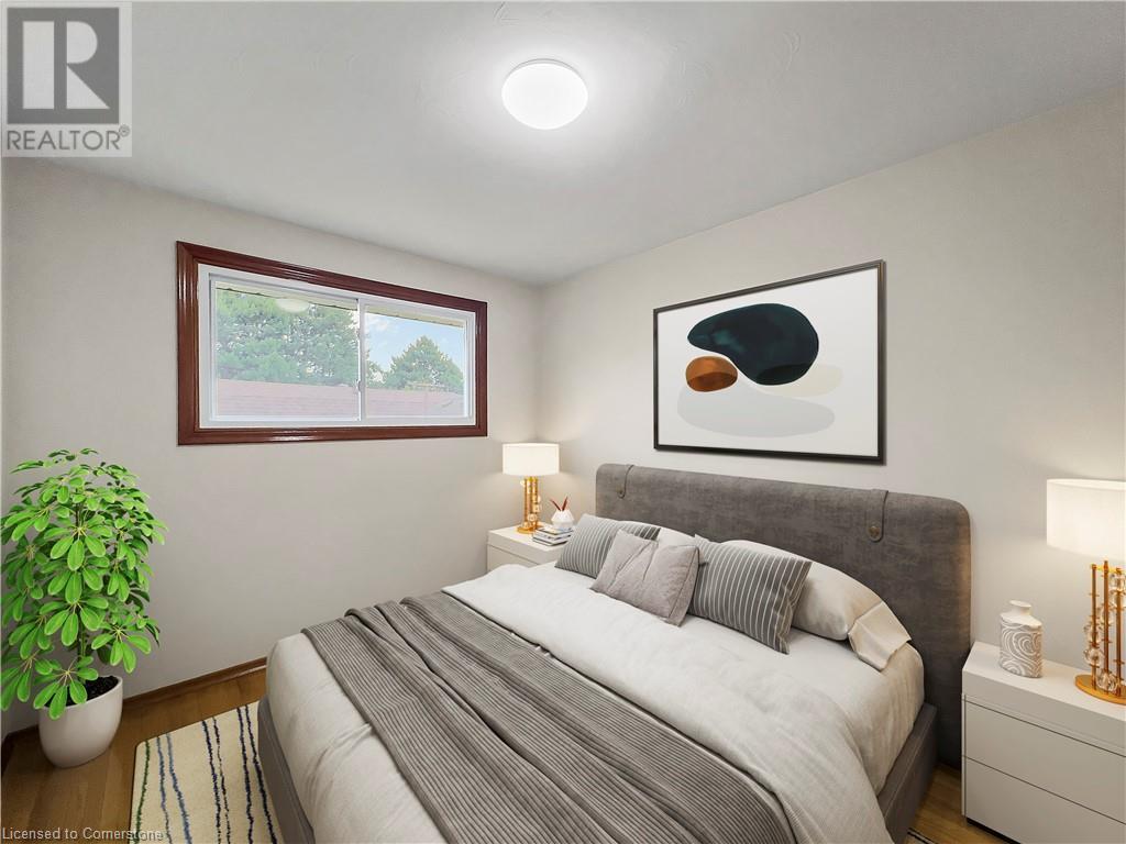 Photo 14 of 122 Glen Forest Drive, Hamilton ON