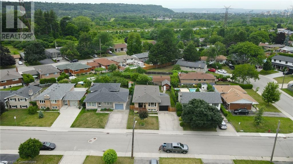 Photo 40 of 122 Glen Forest Drive, Hamilton ON