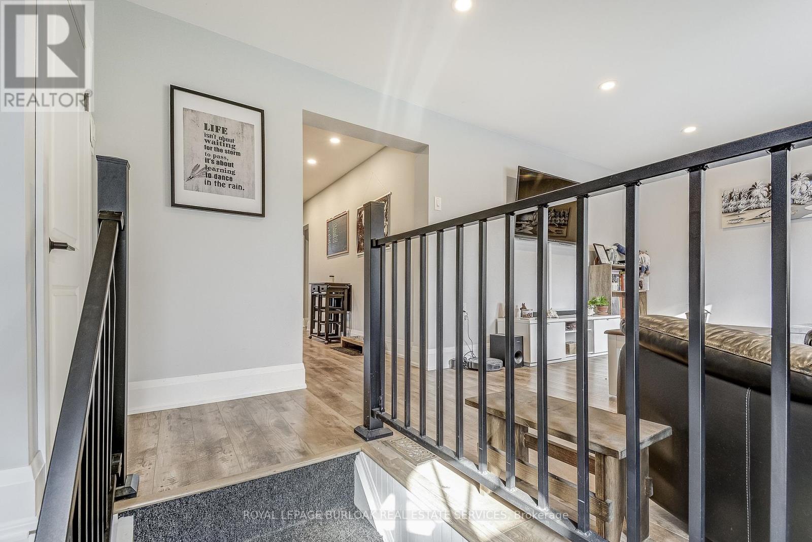 Photo 6 of 378 Waverly Street, Hamilton ON