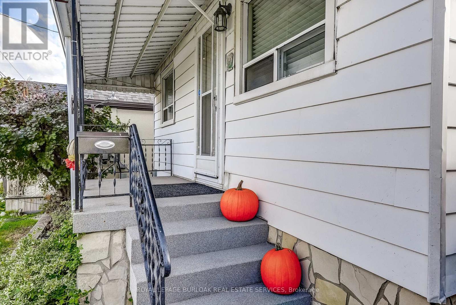 Photo 15 of 378 Waverly Street, Hamilton ON