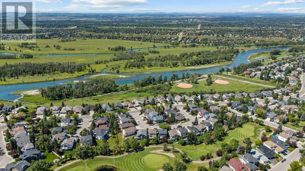 Single Family House for Sale in  Douglasdale Point SE Douglasdale/Glen Calgary 