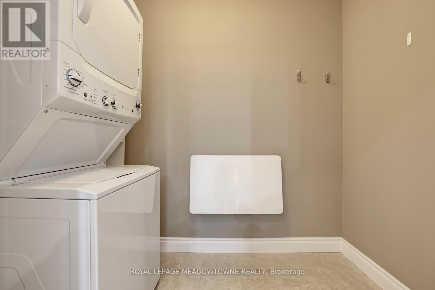 Photo 6 of 606 2075 Amherst Heights Drive, Burlington ON