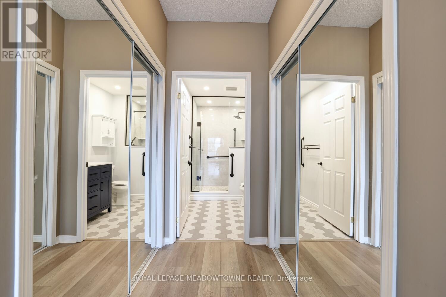 Photo 14 of 606 2075 Amherst Heights Drive, Burlington ON