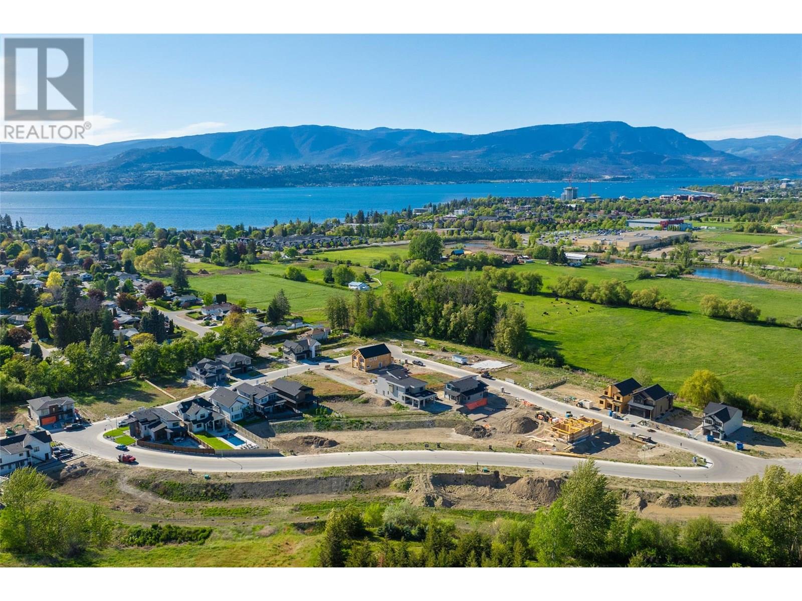  964 Bull Crescent, Kelowna