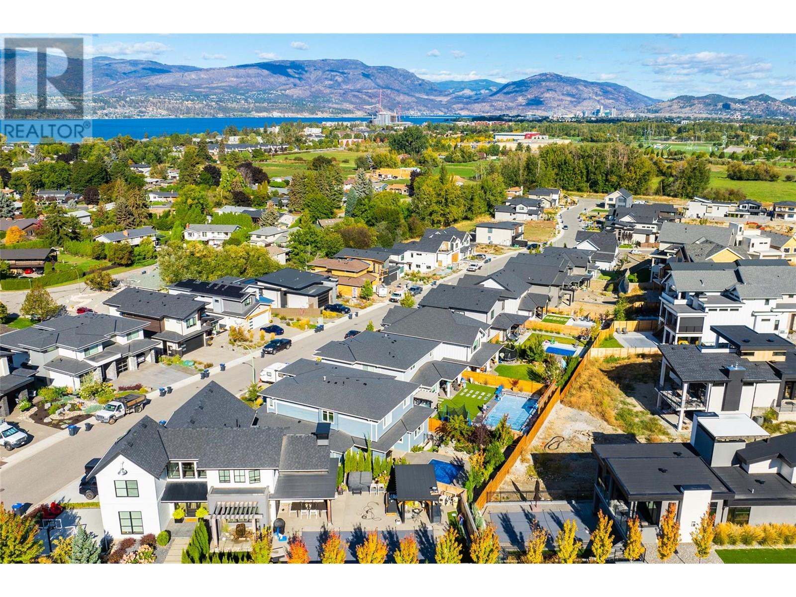  964 Bull Crescent, Kelowna