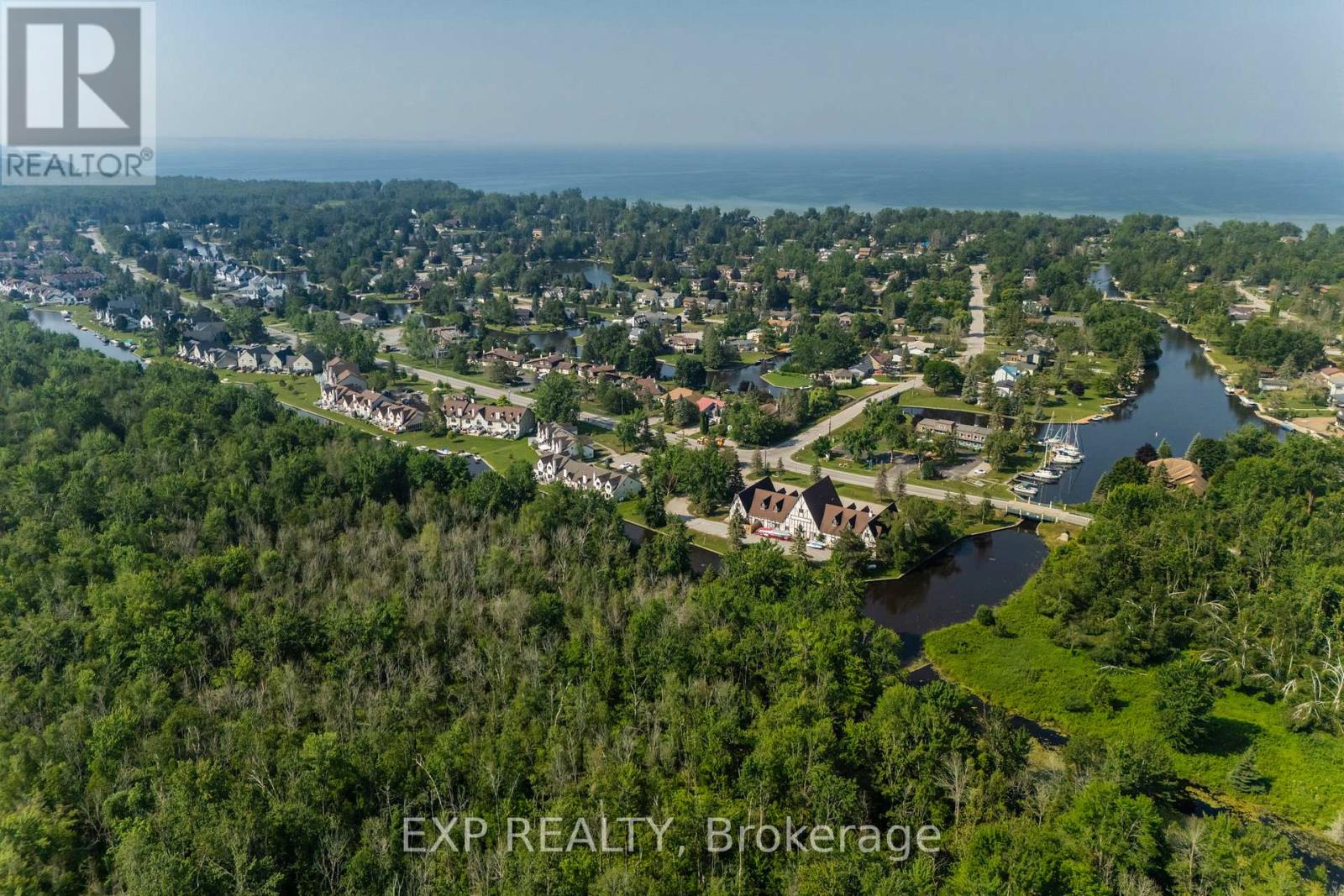 Photo 3 of 14 81 Laguna Parkway, Ramara ON