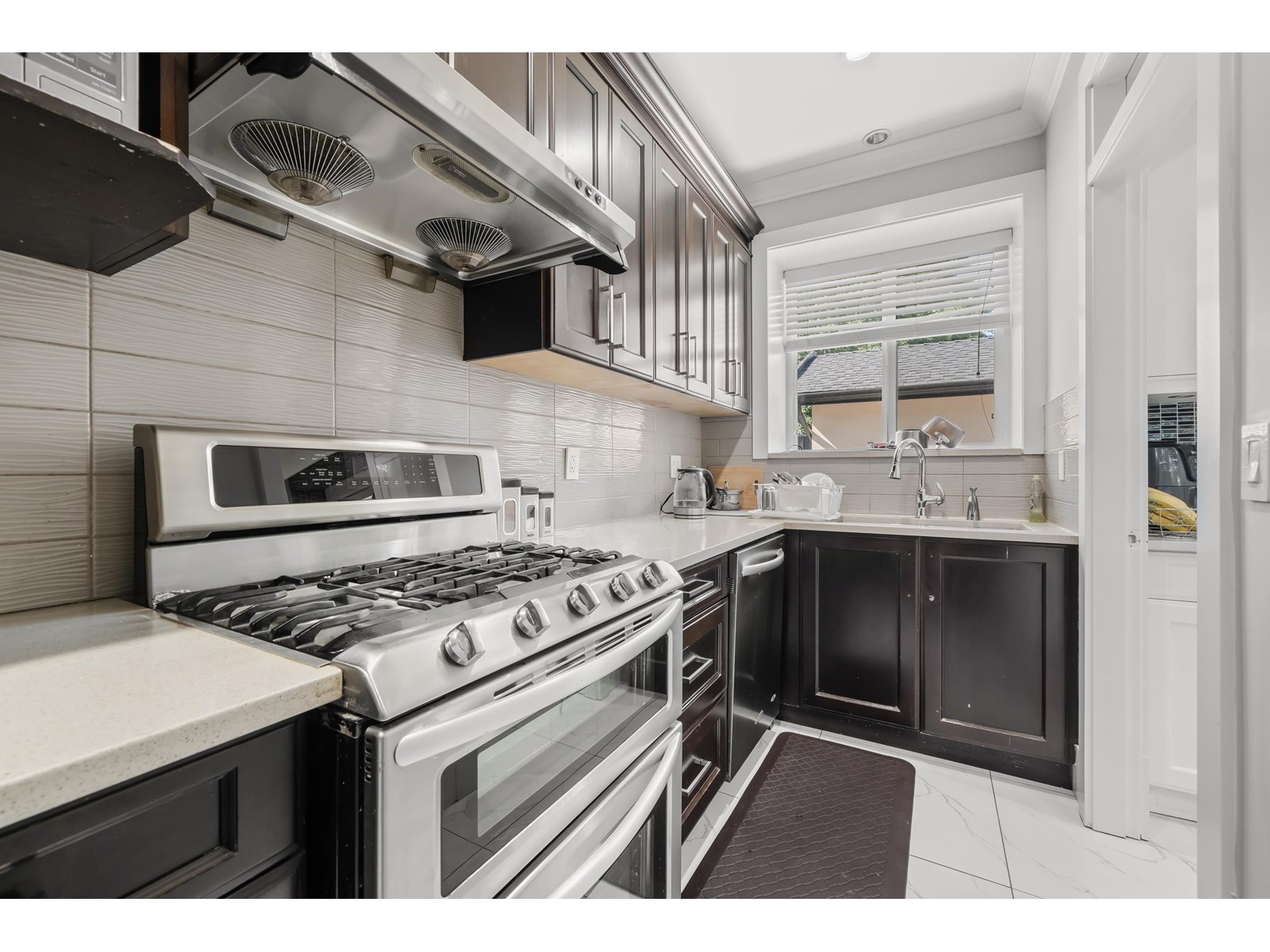 Photo 13 of 11583 76 Avenue, Delta BC