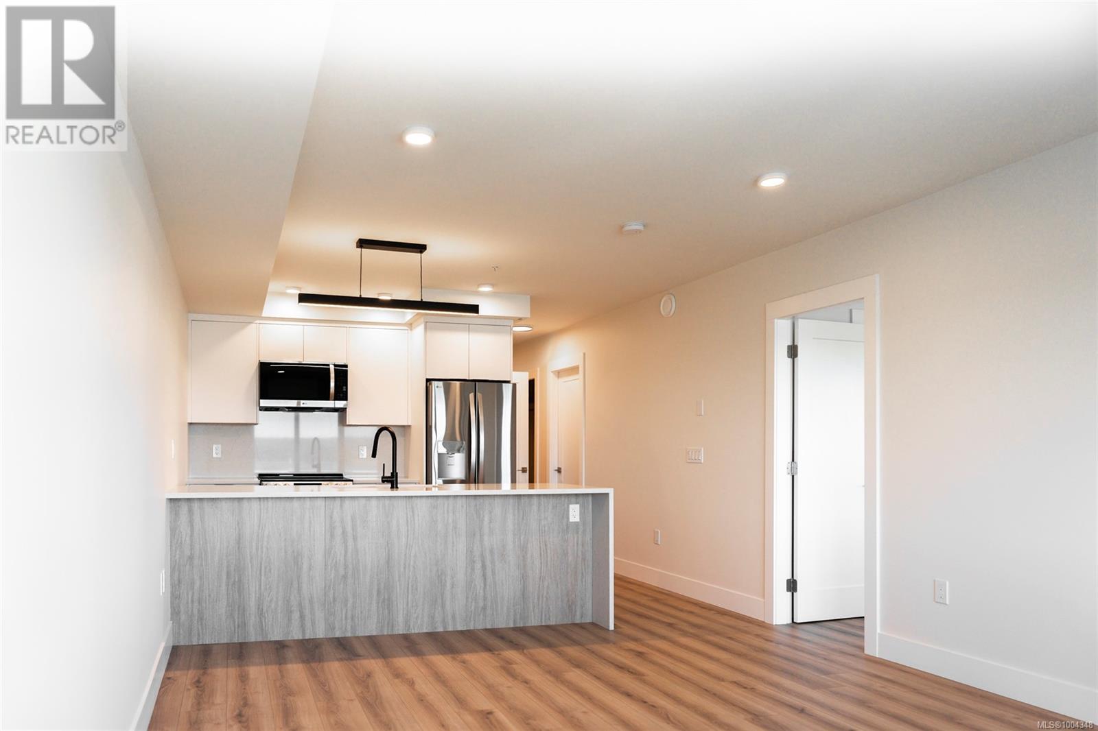 502 45 Haliburton St, Nanaimo