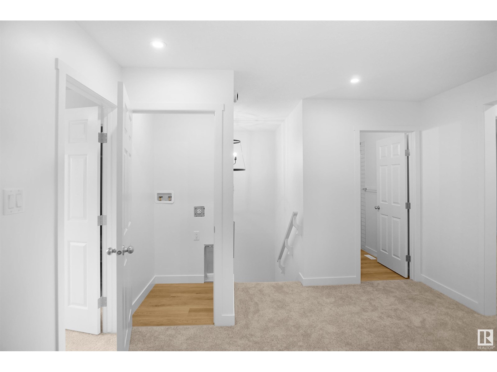 Photo 32 of 22920 82 Av Nw, Edmonton AB