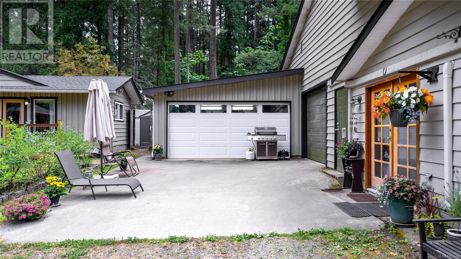 1205 Braithwaite Dr, Cobble Hill