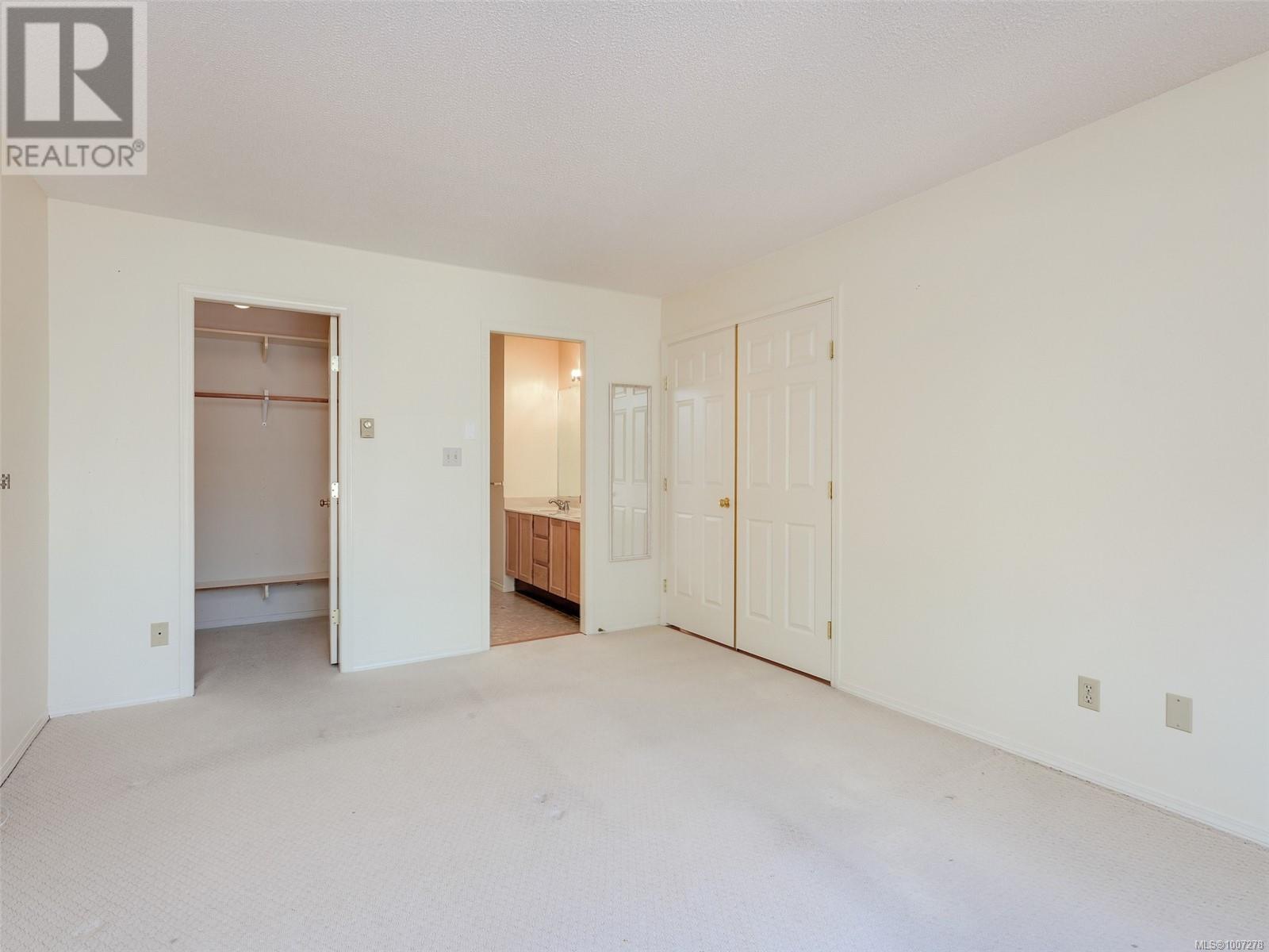 #60 901 KENTWOOD LANE - Image 11