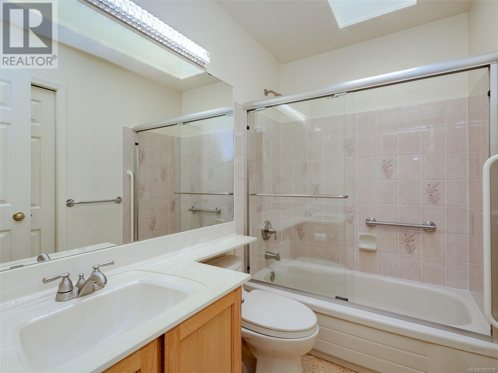 #60 901 KENTWOOD LANE - Image 15