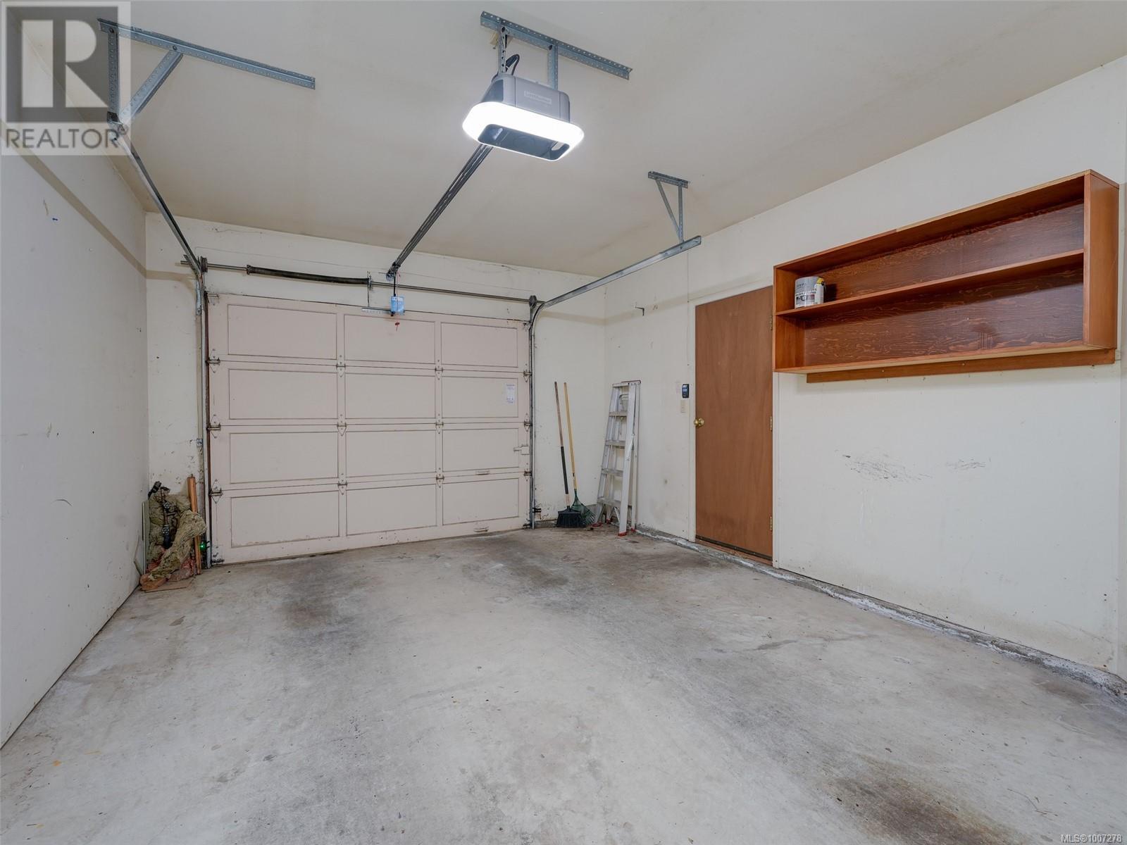#60 901 KENTWOOD LANE - Image 16