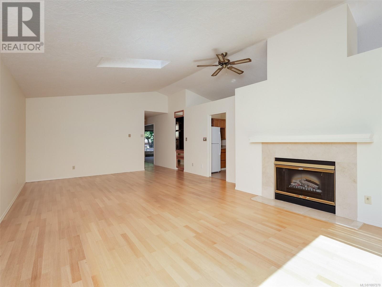 #60 901 KENTWOOD LANE - Image 4