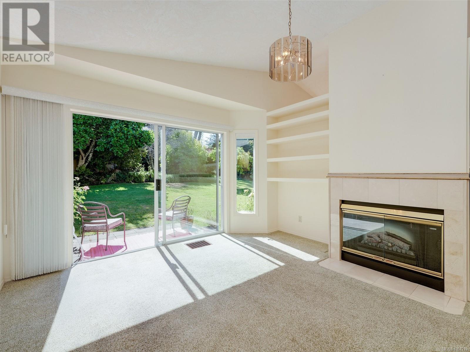 #60 901 KENTWOOD LANE - Image 8