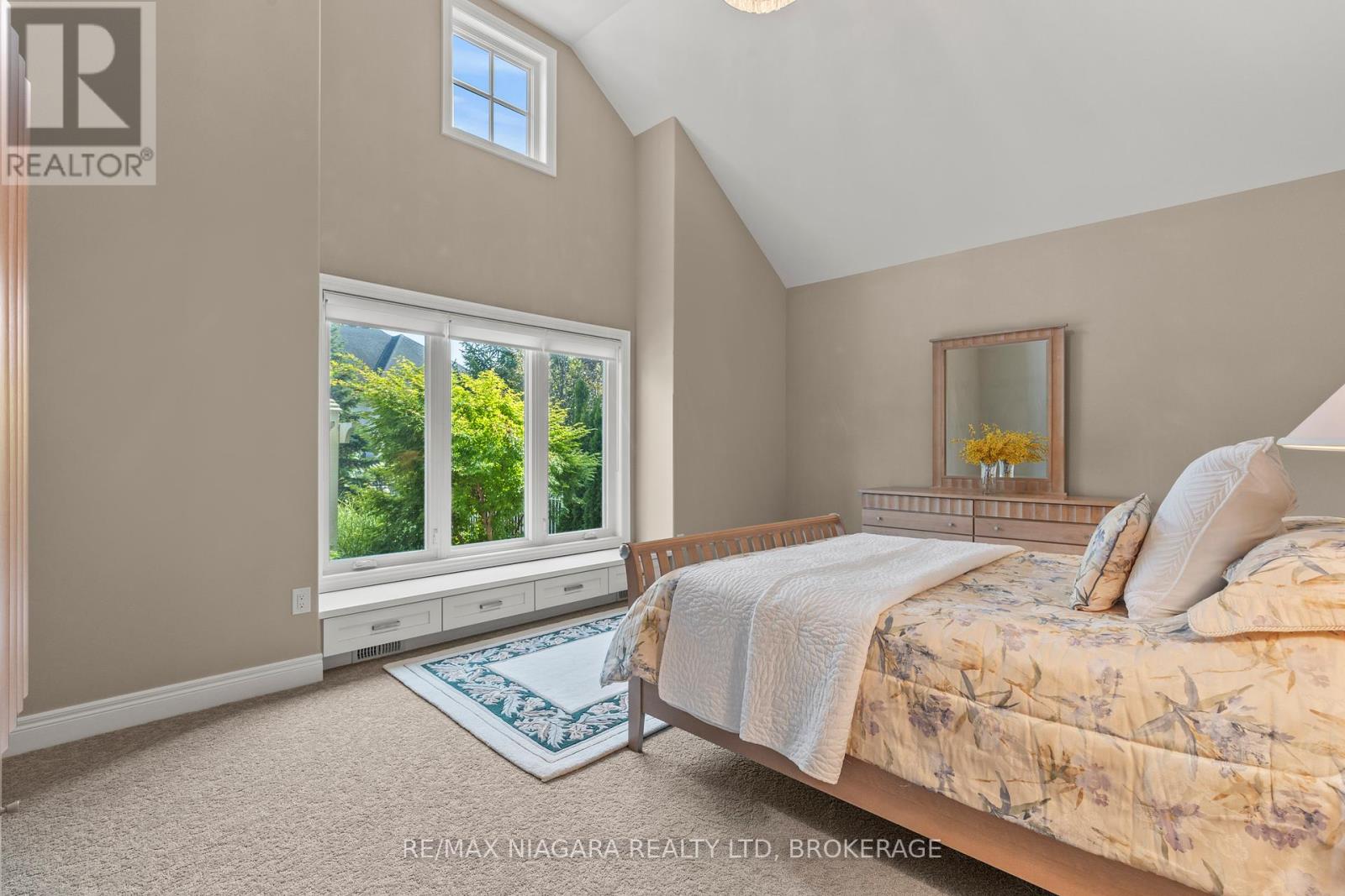 Photo 35 of 44 Stoneridge Crescent, Niagaraonthelake ON
