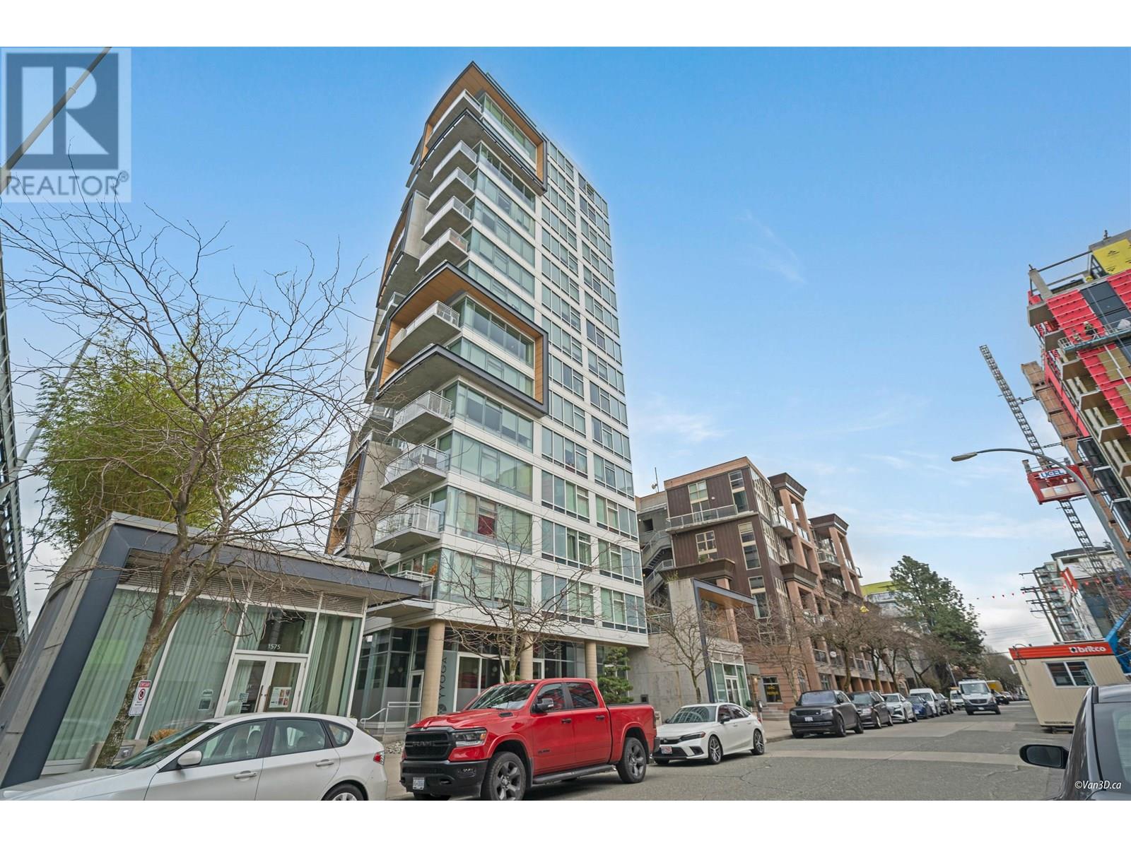 Photo 1 of 205 1565 W 6th Avenue, Vancouver BC