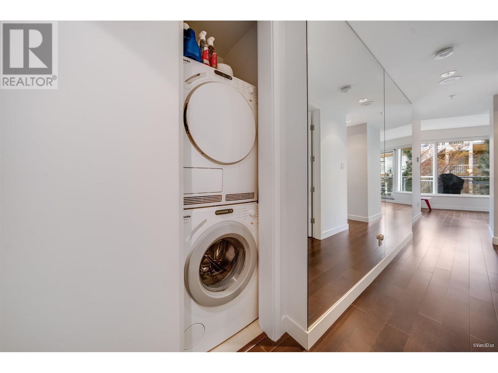 Photo 14 of 205 1565 W 6th Avenue, Vancouver BC