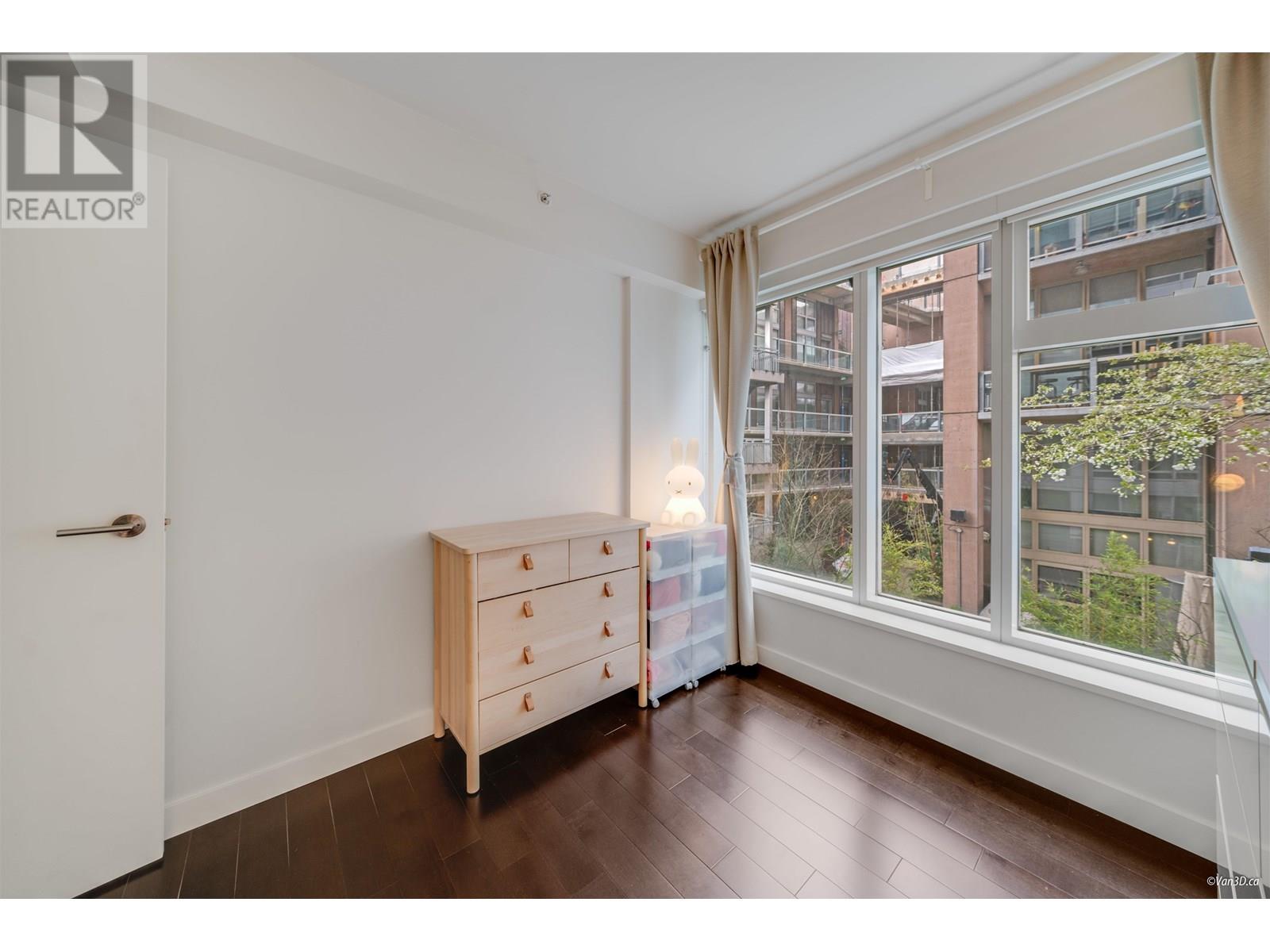 Photo 16 of 205 1565 W 6th Avenue, Vancouver BC