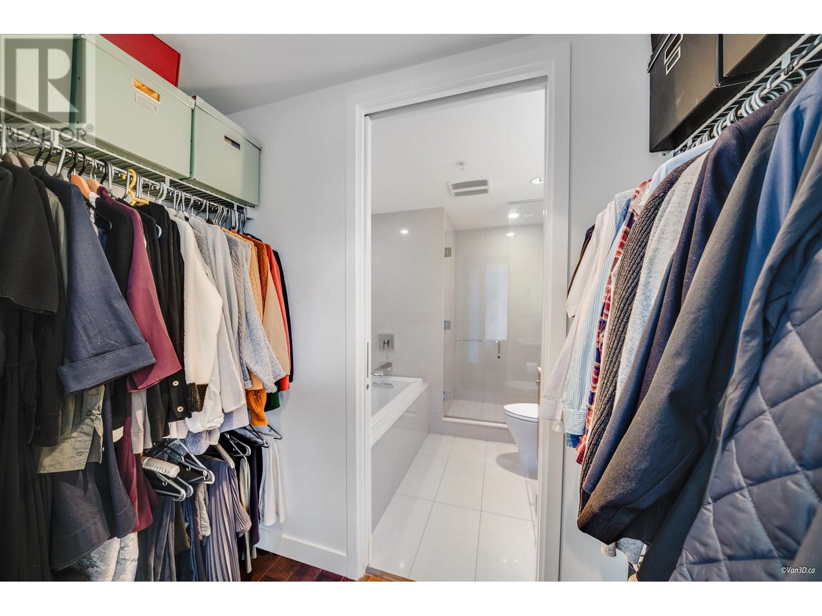 Photo 18 of 205 1565 W 6th Avenue, Vancouver BC