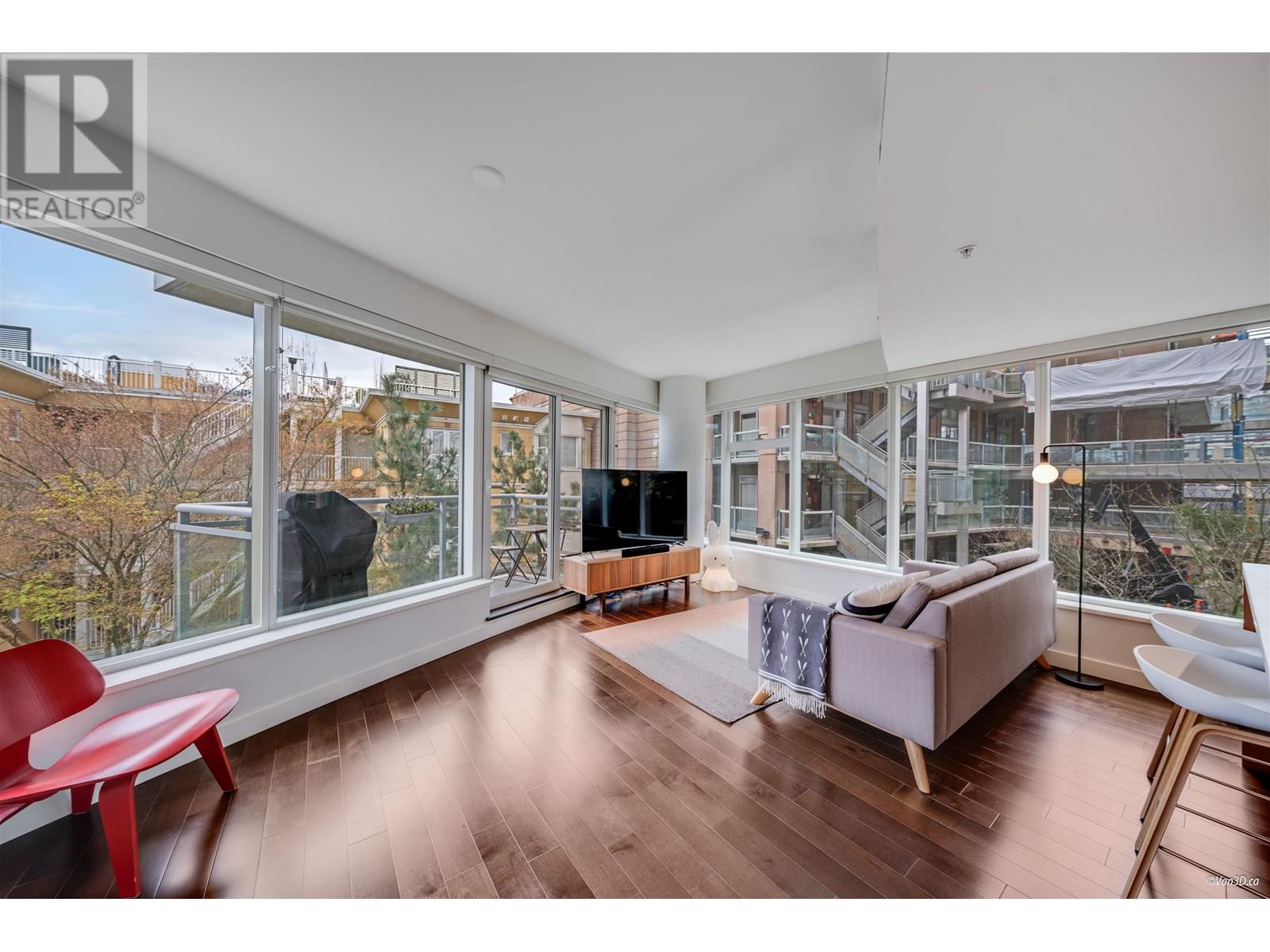 Photo 8 of 205 1565 W 6th Avenue, Vancouver BC