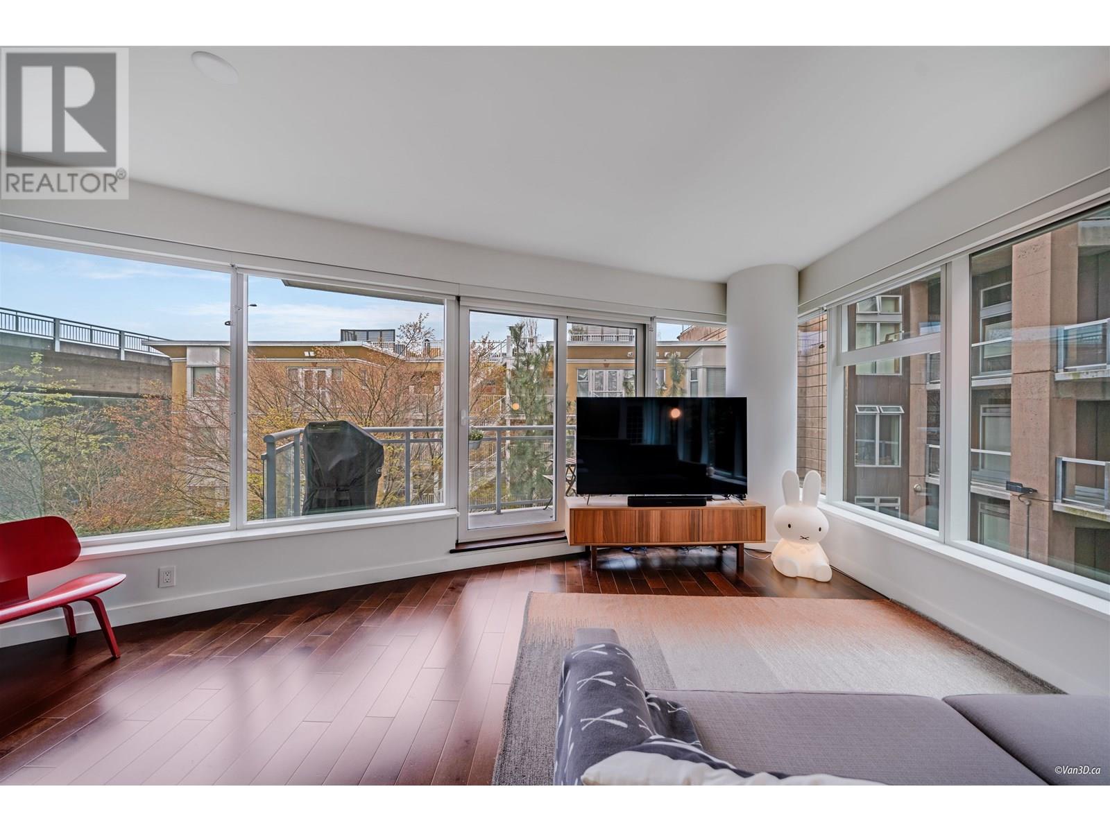 Photo 9 of 205 1565 W 6th Avenue, Vancouver BC