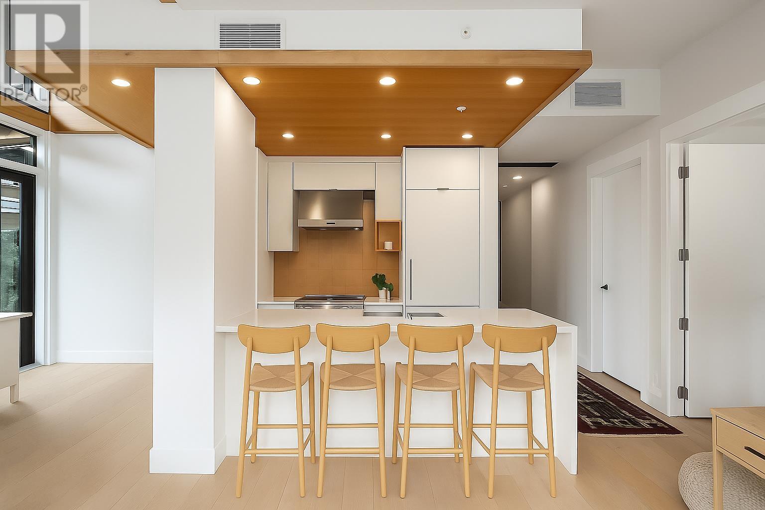 508 6687 NELSON AVENUE, West Vancouver