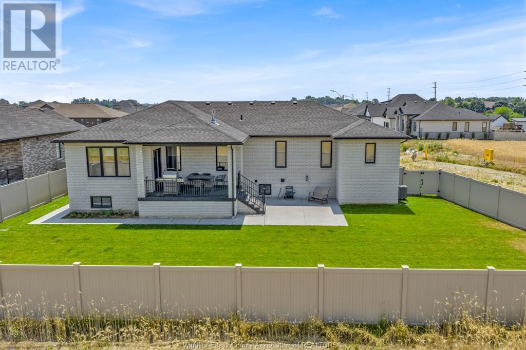 Photo 40 of 9 Sunningdale Drive, Leamington ON