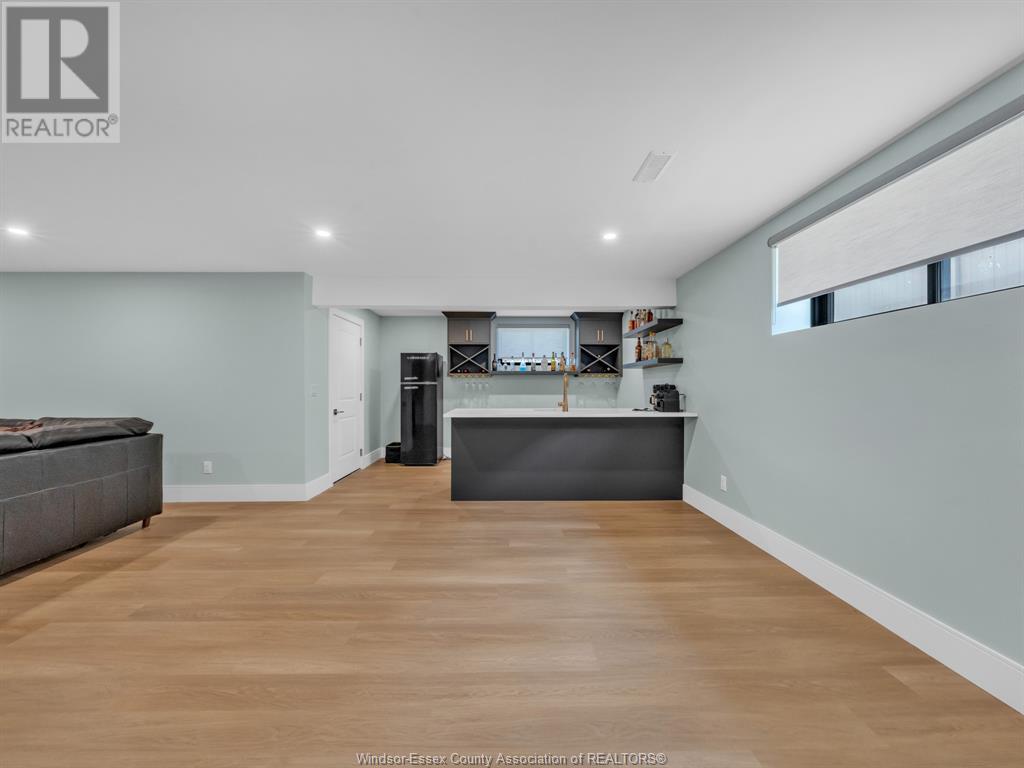 Photo 23 of 9 Sunningdale Drive, Leamington ON