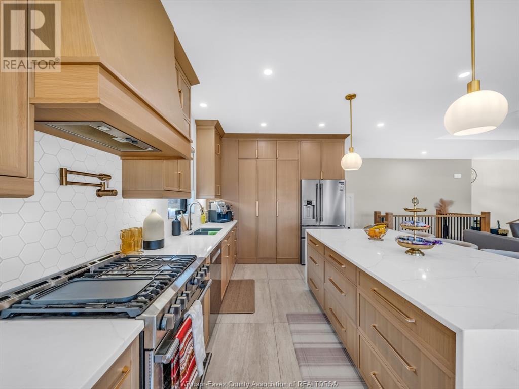 Photo 10 of 9 Sunningdale Drive, Leamington ON