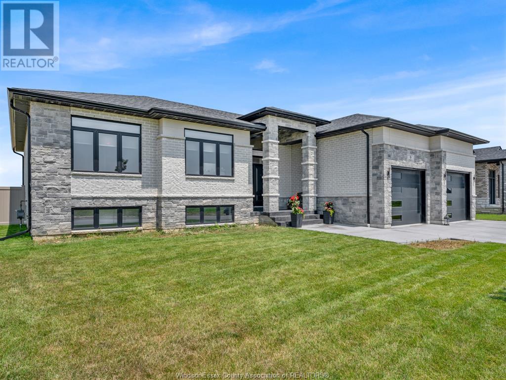 Photo 3 of 9 Sunningdale Drive, Leamington ON