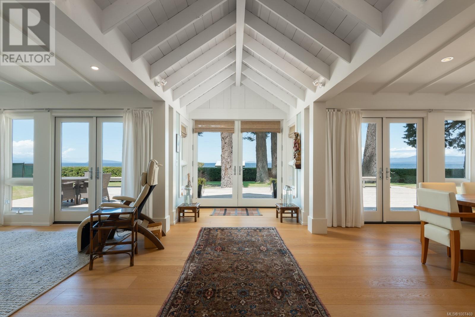 382 Judges Row, Qualicum Beach