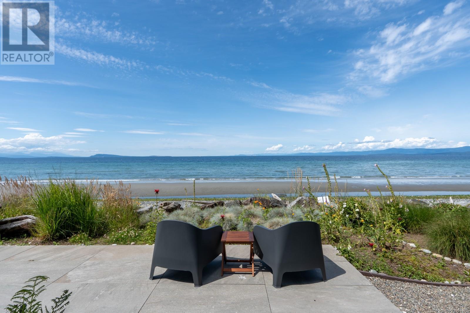 382 Judges Row, Qualicum Beach