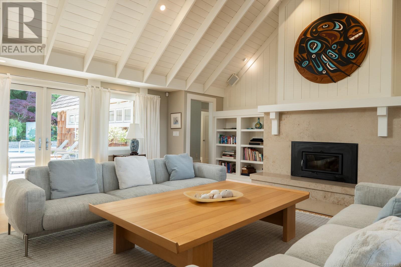 382 Judges Row, Qualicum Beach