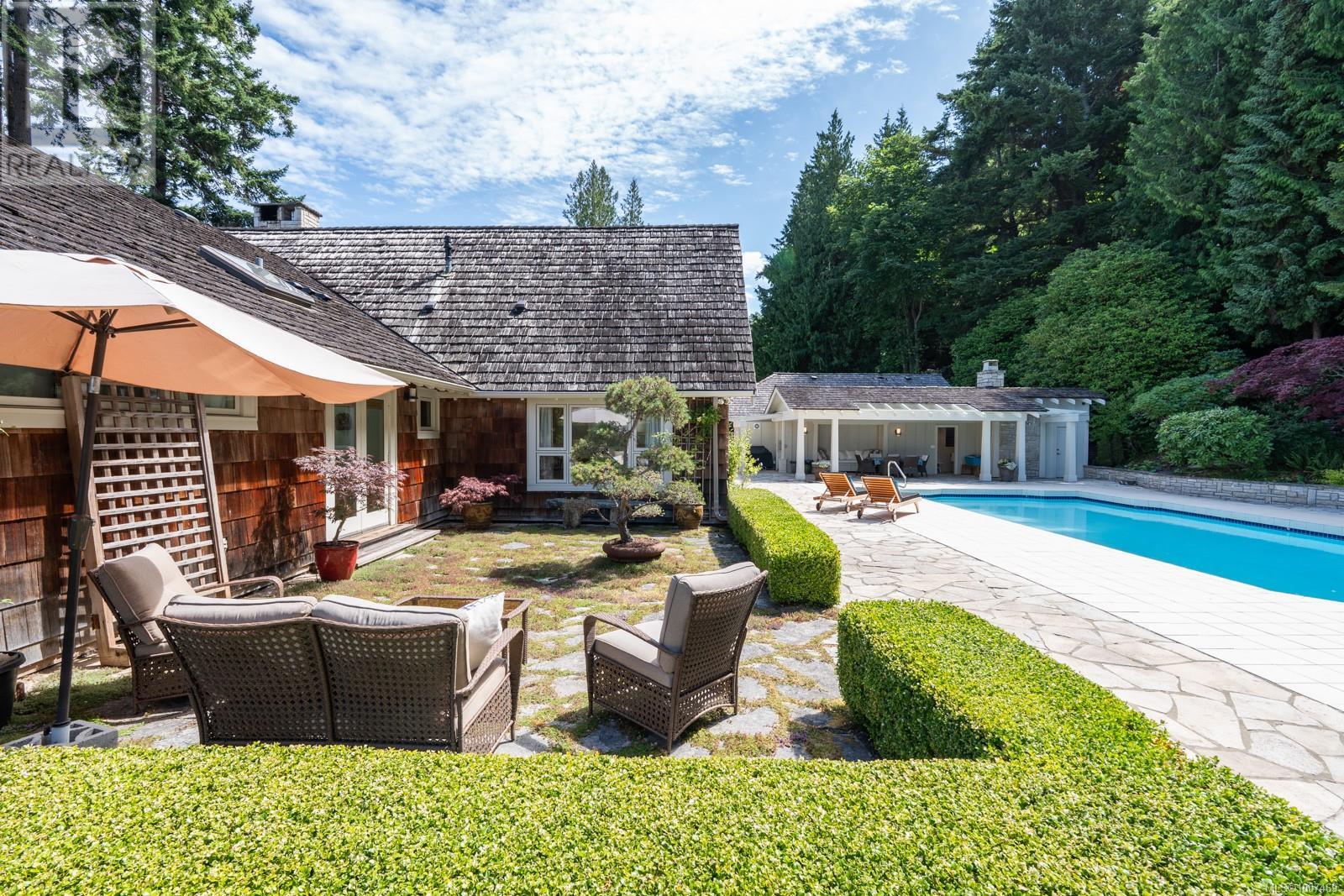 382 Judges Row, Qualicum Beach