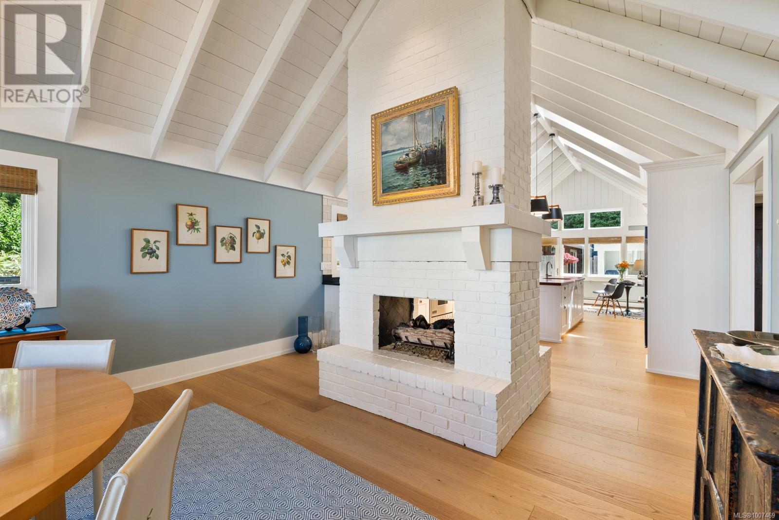 382 Judges Row, Qualicum Beach
