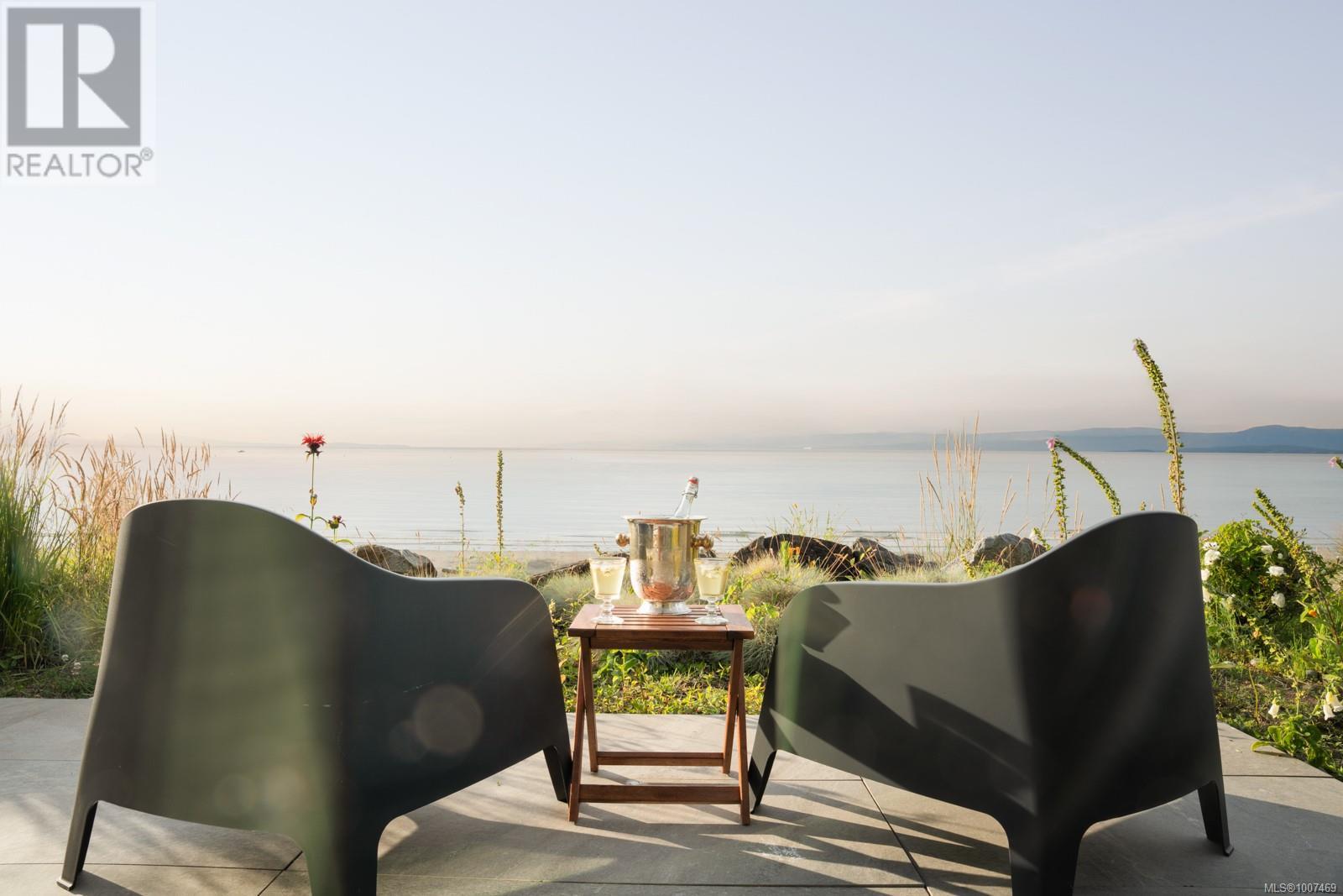 382 Judges Row, Qualicum Beach