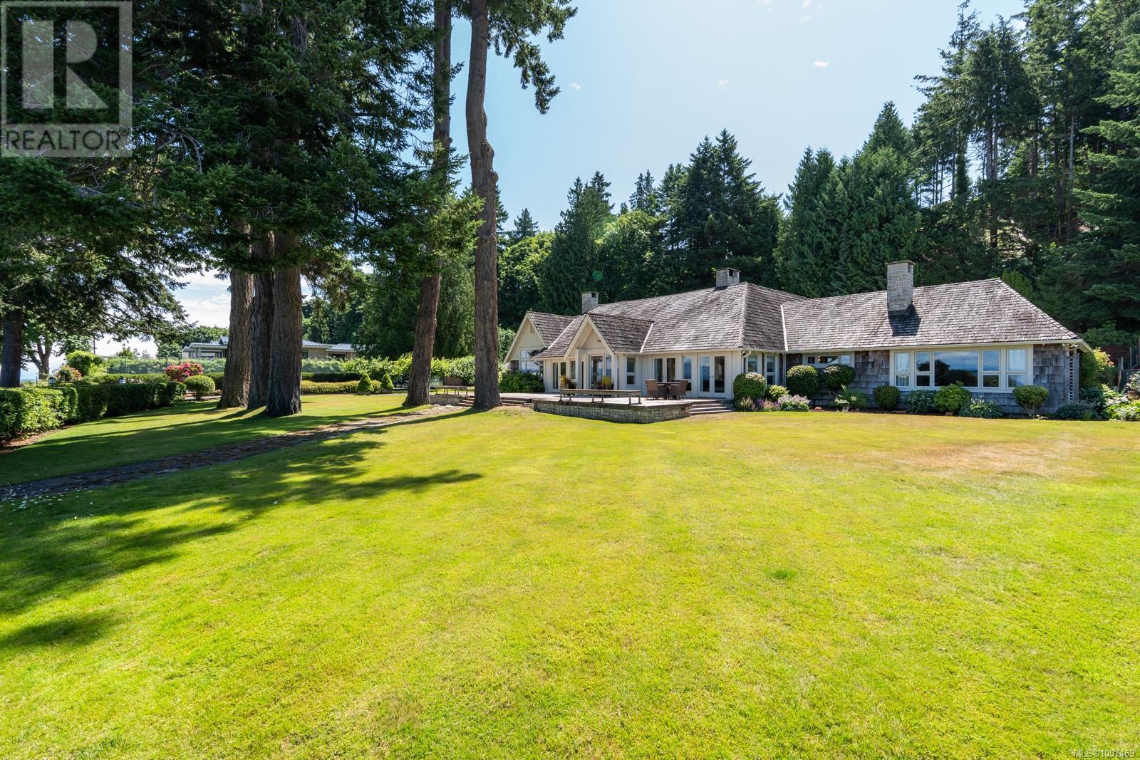 382 Judges Row, Qualicum Beach