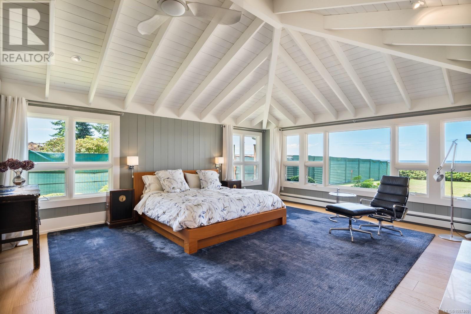 382 Judges Row, Qualicum Beach