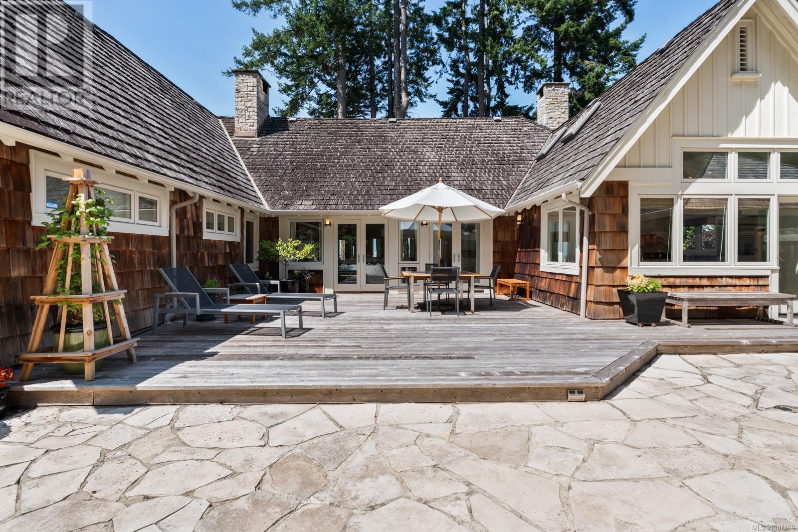 382 Judges Row, Qualicum Beach