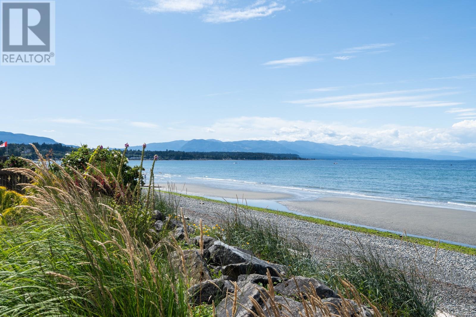 382 Judges Row, Qualicum Beach