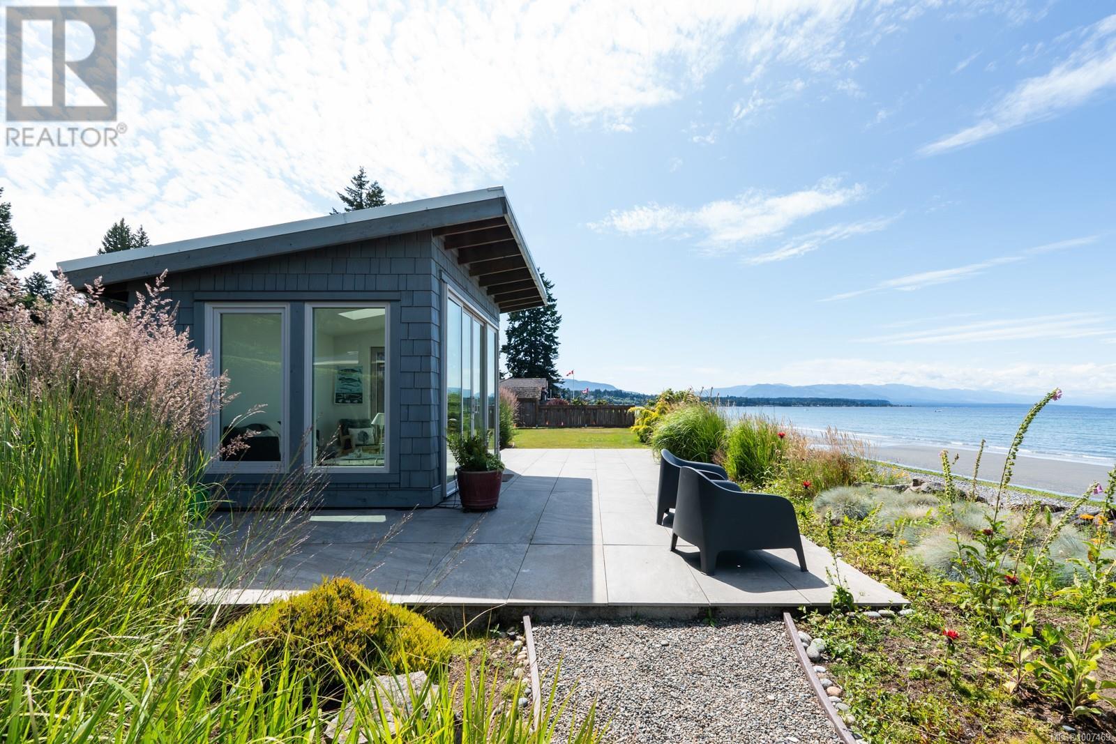 382 Judges Row, Qualicum Beach