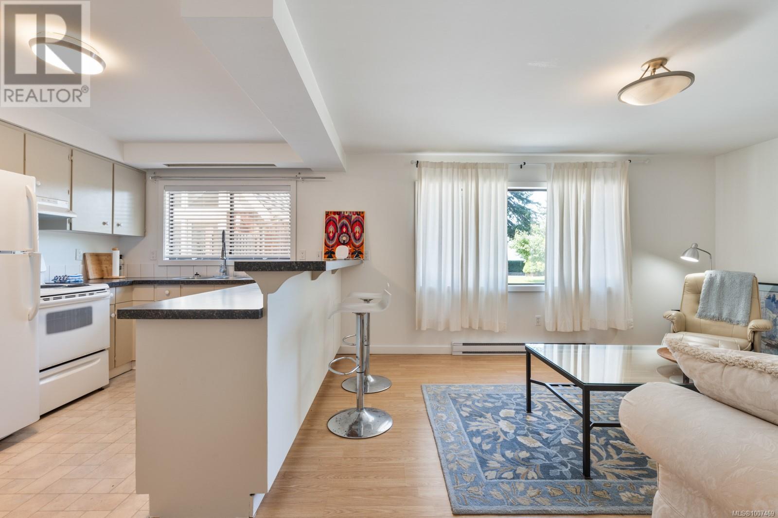 382 Judges Row, Qualicum Beach
