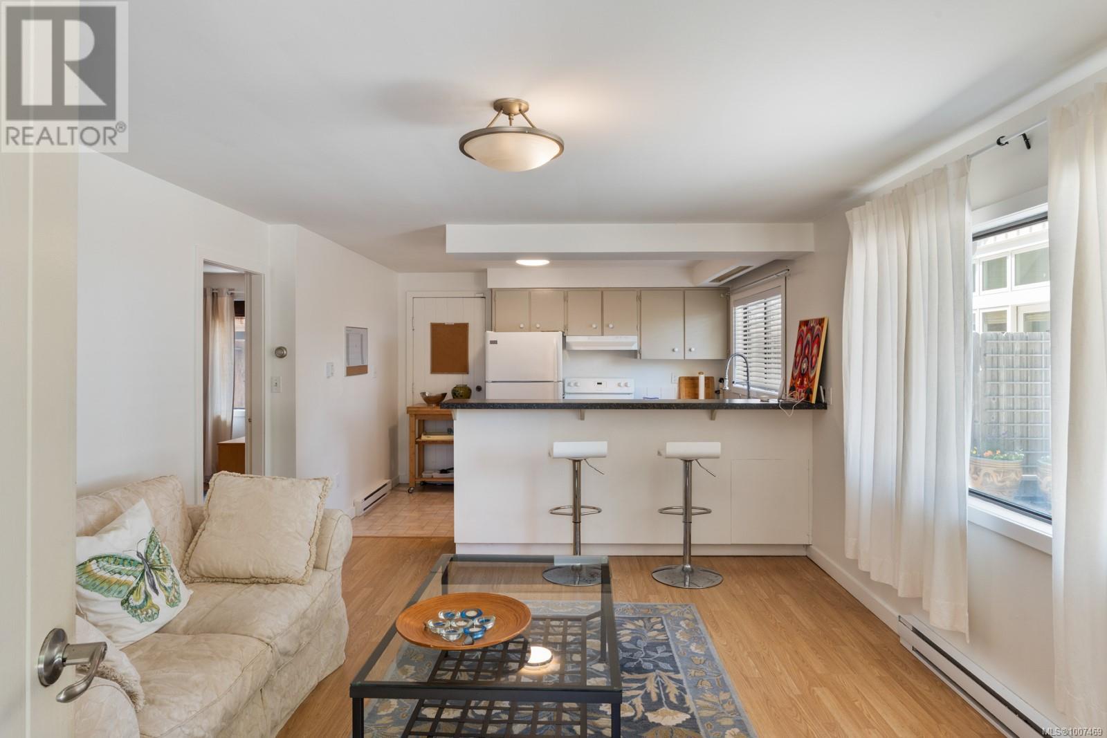 382 Judges Row, Qualicum Beach