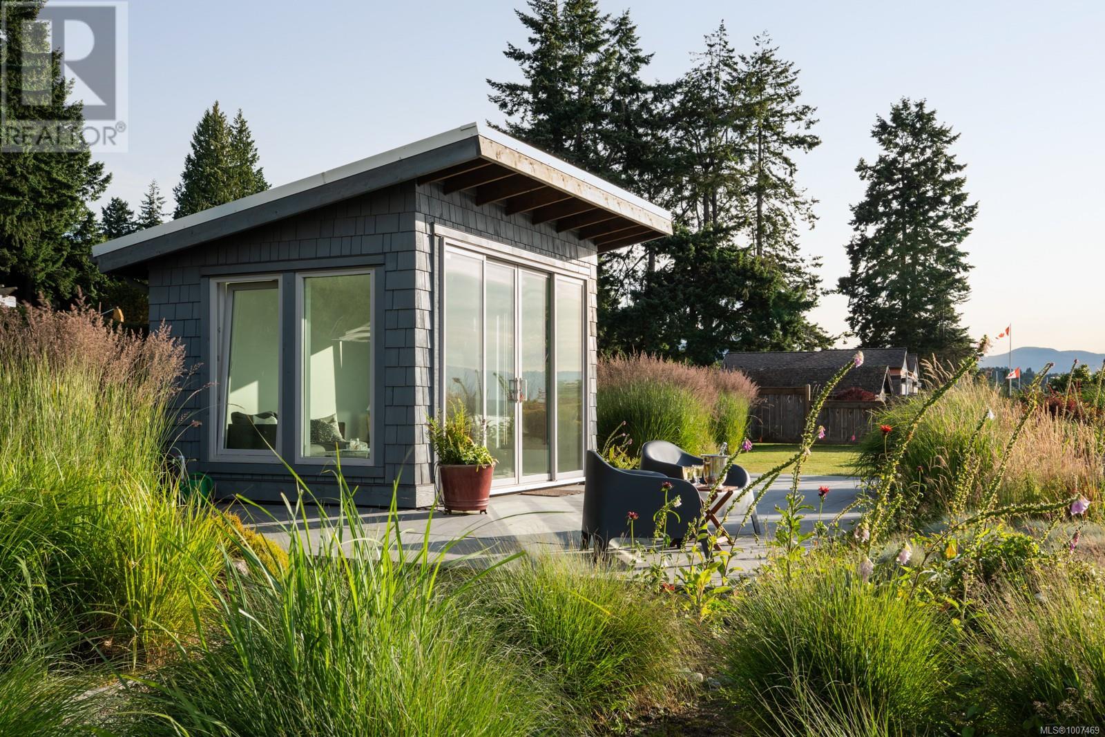 382 Judges Row, Qualicum Beach