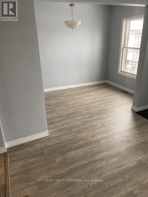 Photo 3 of 396 Macnab Street N, Hamilton ON