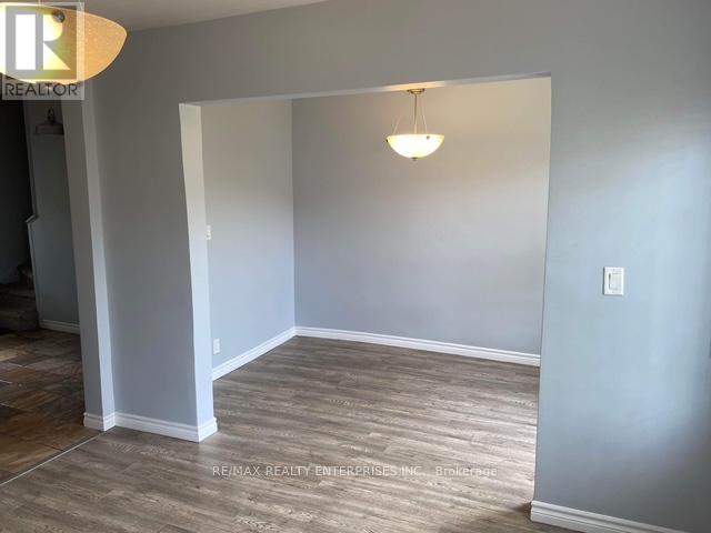 Photo 5 of 396 Macnab Street N, Hamilton ON